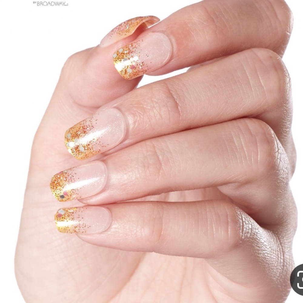 Impress kiss Nails gel manicure